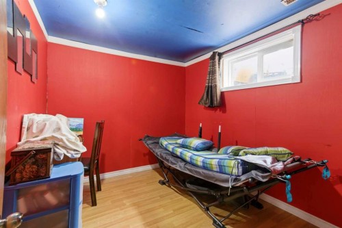 4820 48 Avenue, Innisfail, AB - Indoor Photo Showing Other Room