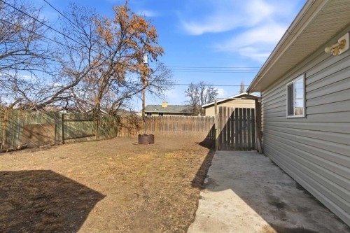 4820 48 Avenue, Innisfail, AB - Outdoor
