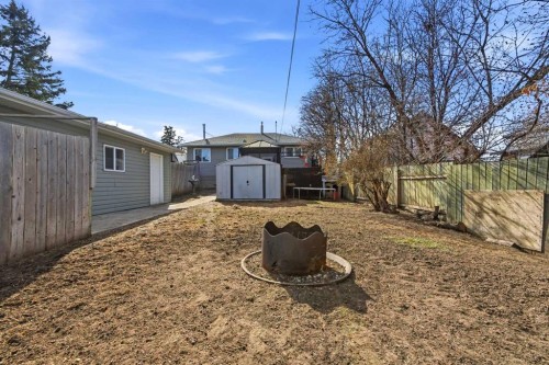 4820 48 Avenue, Innisfail, AB - Outdoor