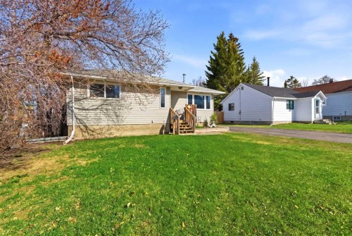 4820 48 Avenue, Innisfail, AB - Outdoor