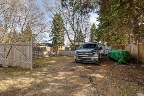 5616 55 Avenue, Lacombe, AB - Outdoor