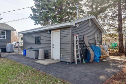 5616 55 Avenue, Lacombe, AB - Outdoor With Exterior