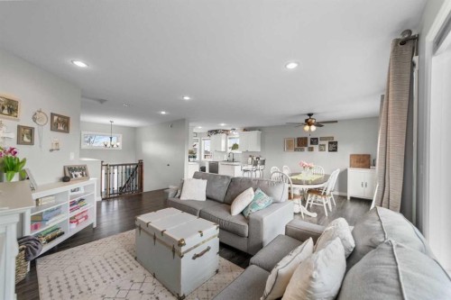 5007 52 Street, Amisk, AB - Indoor Photo Showing Living Room