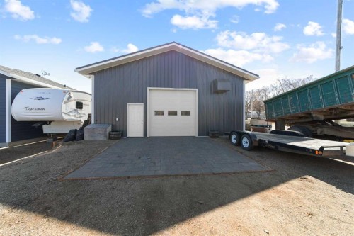 5007 52 Street, Amisk, AB - Outdoor
