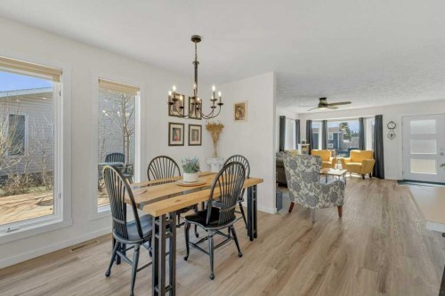 4702 57 Ave, Rimbey, AB - Indoor Photo Showing Dining Room