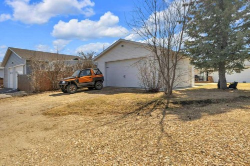 4702 57 Ave, Rimbey, AB - Outdoor