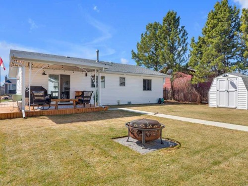 4702 57 Ave, Rimbey, AB - Outdoor With Deck Patio Veranda