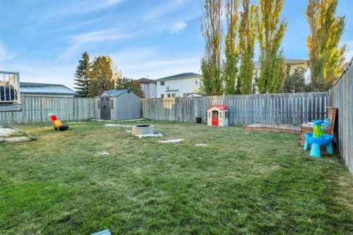 34 Lund Close, Red Deer, AB - Outdoor