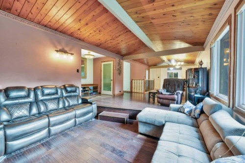 9 Cronquist Close, Red Deer, AB - Indoor Photo Showing Living Room