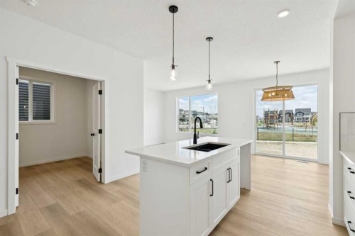 17 Southborough Common, Cochrane, AB - Indoor Photo Showing Kitchen