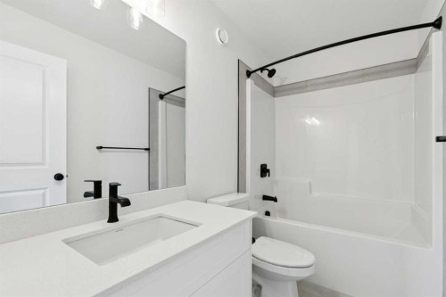 17 Southborough Common, Cochrane, AB - Indoor Photo Showing Bathroom