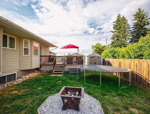 210 Bradford Crescent South, Three Hills, AB - Outdoor With Deck Patio Veranda