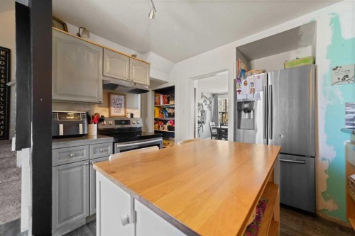 117 James Street, Bittern Lake, AB - Indoor Photo Showing Kitchen