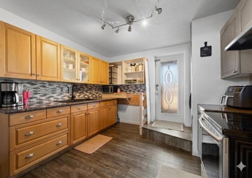 117 James Street, Bittern Lake, AB - Indoor Photo Showing Kitchen