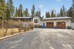 239-5241 Township Road 325 A Rural Mountain View County, AB T0M 1X0
