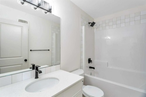157 Athens Road, Blackfalds, AB - Indoor Photo Showing Bathroom