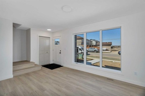 157 Athens Road, Blackfalds, AB - Indoor Photo Showing Other Room
