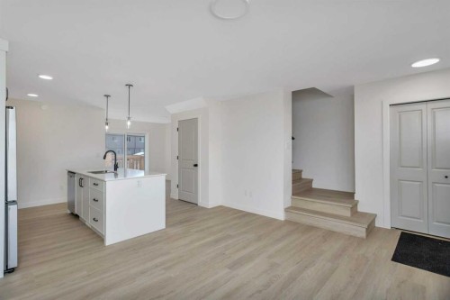 157 Athens Road, Blackfalds, AB - Indoor Photo Showing Kitchen