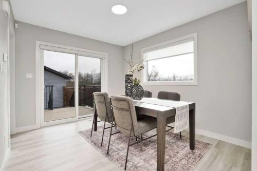 206 Cambridge Way, Sylvan Lake, AB - Indoor Photo Showing Dining Room