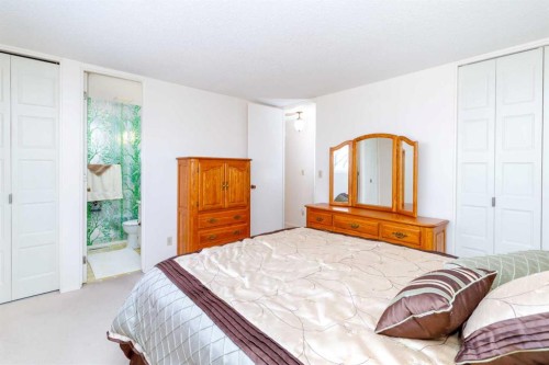 90 Welton Crescent, Red Deer, AB - Indoor Photo Showing Bedroom