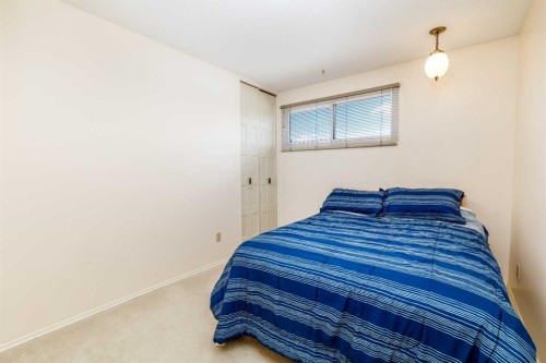 90 Welton Crescent, Red Deer, AB - Indoor Photo Showing Bedroom