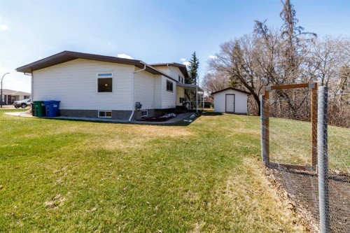 90 Welton Crescent, Red Deer, AB - Outdoor