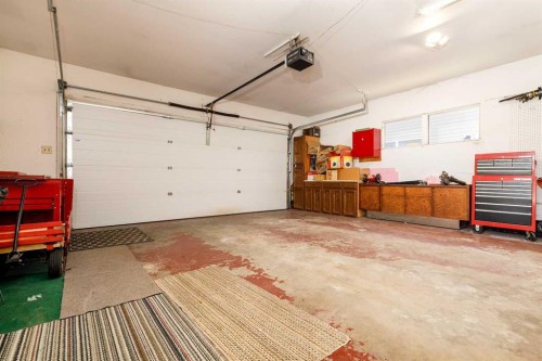 90 Welton Crescent, Red Deer, AB - Indoor Photo Showing Garage