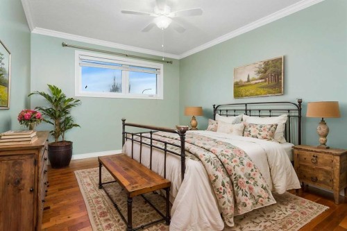 5 Freemont Close, Red Deer, AB - Indoor Photo Showing Bedroom