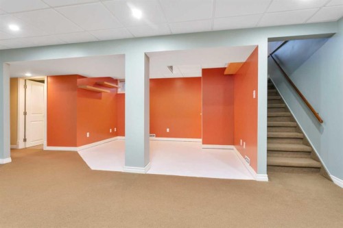 5 Freemont Close, Red Deer, AB - Indoor