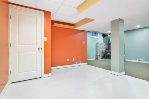 5 Freemont Close, Red Deer, AB - Indoor