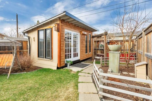 5 Freemont Close, Red Deer, AB - Outdoor