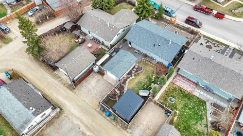 5 Freemont Close, Red Deer, AB - Outdoor