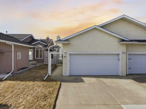 23 Wildrose Drive NORTH Sylvan Lake, AB T4S 1G4