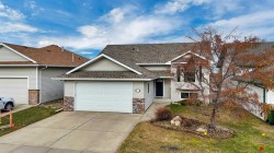 50 Langford Crescent Red Deer, AB T4R 2X1
