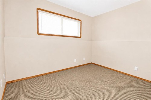 60 Vickers Close, Red Deer, AB - Indoor Photo Showing Other Room