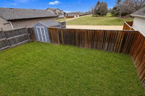 60 Vickers Close, Red Deer, AB - Outdoor