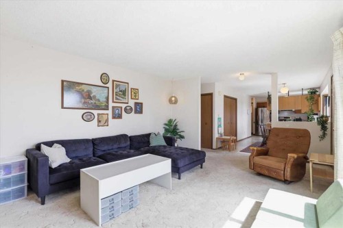 49059 Rge Rd 265, Rural Leduc County, AB - Indoor Photo Showing Living Room