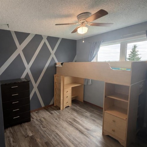 702 Royal Drive, Trochu, AB - Indoor Photo Showing Other Room