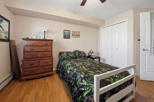 330-56 Carroll Crescent, Red Deer, AB - Indoor Photo Showing Bedroom