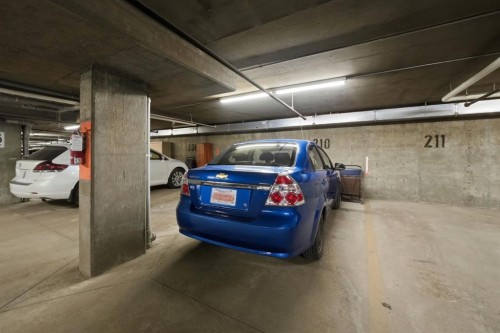 330-56 Carroll Crescent, Red Deer, AB - Indoor Photo Showing Garage