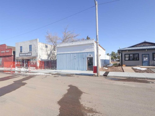 5015 Main Street, Donalda, AB 