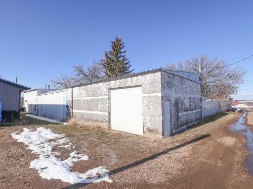 5015 Main Street, Donalda, AB 