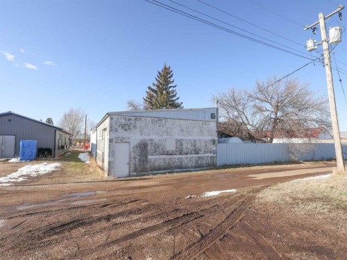 5015 Main Street, Donalda, AB 