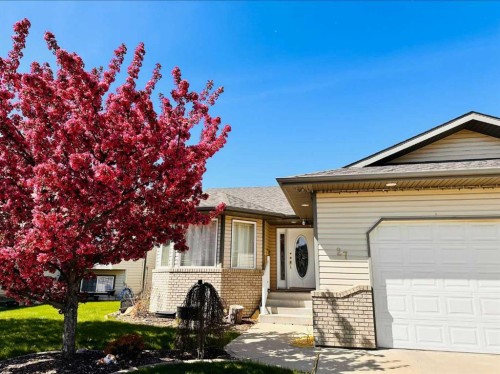27 Ramage Crescent, Red Deer, AB - Outdoor