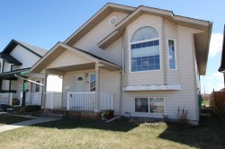 188 Deschner Close Red Deer, AB T4R 3C3