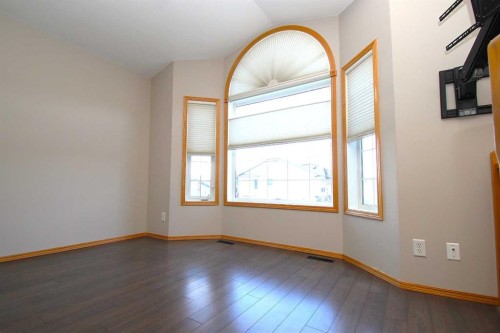 188 Deschner Close, Red Deer, AB - Indoor Photo Showing Other Room