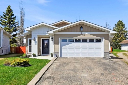8 Willow Place, Lacombe, AB - Outdoor