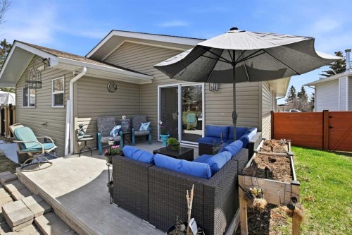 8 Willow Place, Lacombe, AB - Outdoor With Deck Patio Veranda With Exterior