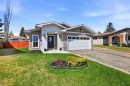 8 Willow Place, Lacombe, AB  - Outdoor With Facade 