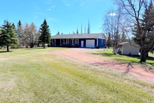 2207 Township Road 372  Rural Red Deer County, AB T4G 0M9